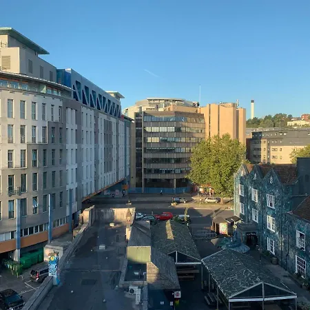 Lägenhet Central, Chic & Vibrant 2bd - Free Parking *